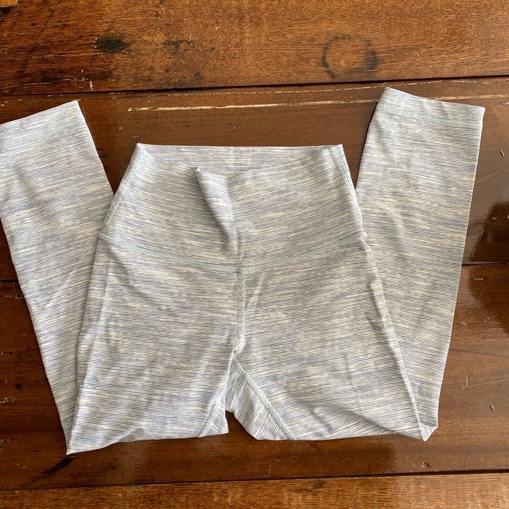 Lululemon crop leggings